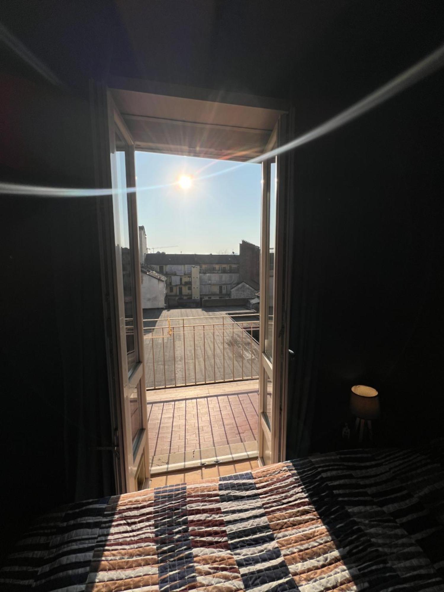 Room With Private Balcony On The Dora River Turin Luaran gambar