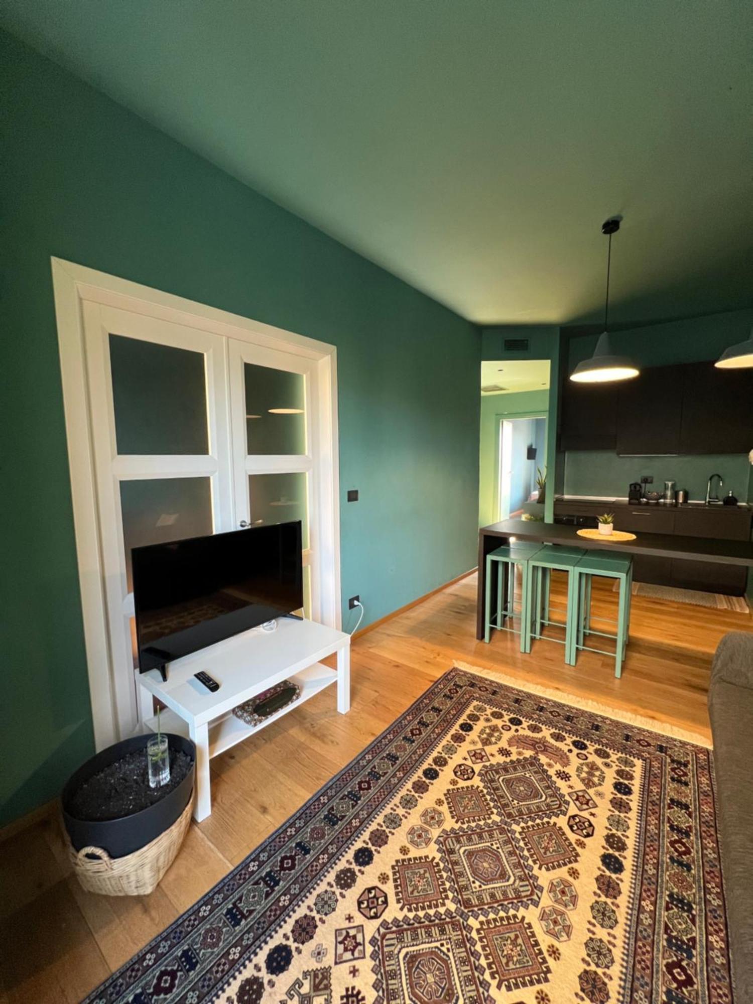 Room With Private Balcony On The Dora River Turin Luaran gambar